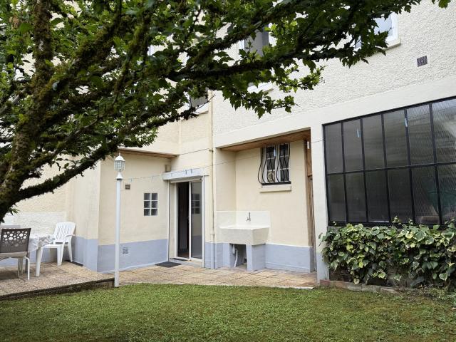 Grande maison familiale Secteur Gare Jardin & garage