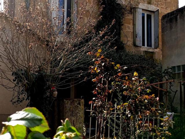 Grande maison proche commodités 160m² Miramont de Guyenne