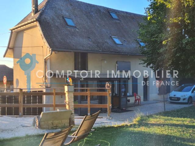 Grande Maison rénovée T6 avec jardin sur OYEU 38690