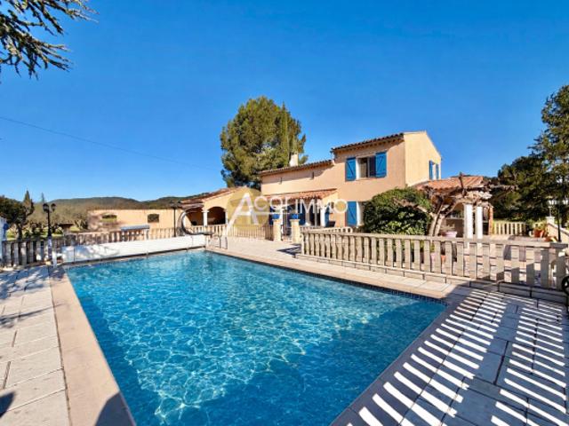 Grande Maison sur Carcès avec piscine et garages