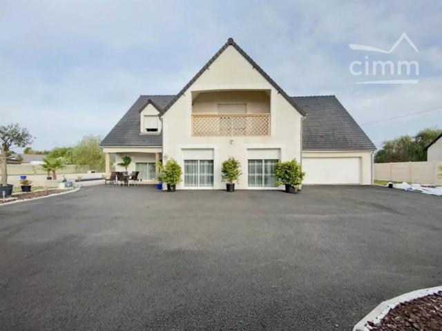 Grande maison 235 m², 5 chambres, piscine, grand terrain