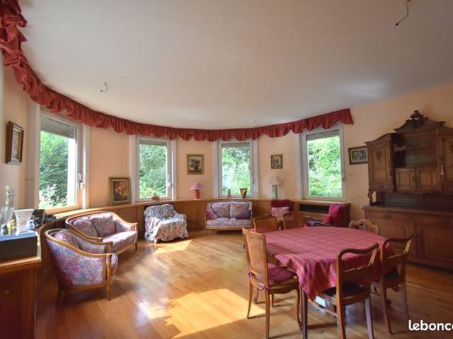 Grande maison 2 appartements