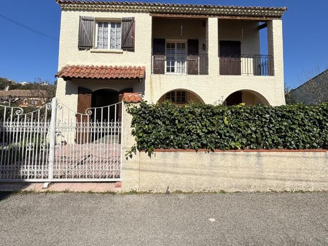Grande maison 3 appartements