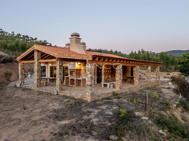 Grande Propriedade No Seio Da Natureza 361m² Aljezur