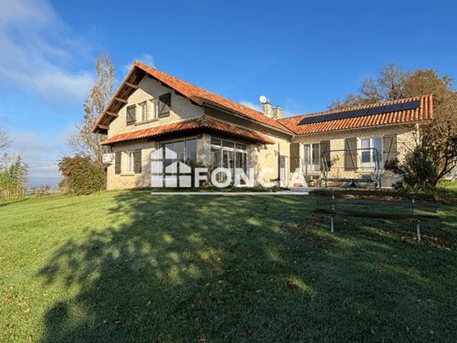 Grande propriété à Vendre à Yvrac Et Malleyrand