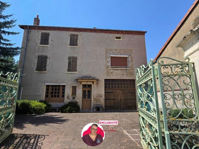 grande propriété en 2 parties pour un total de 640 m² sur petit jardin