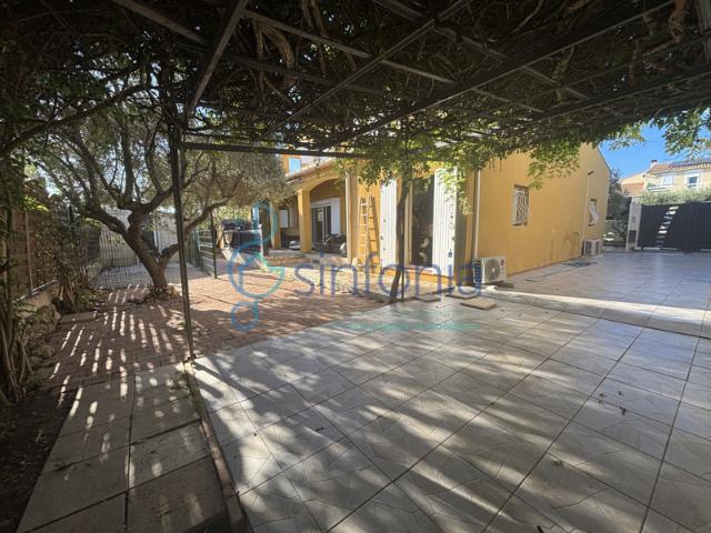 Grande villa 169 m2 + studio indépendant 40 m2, jardin, Idéa