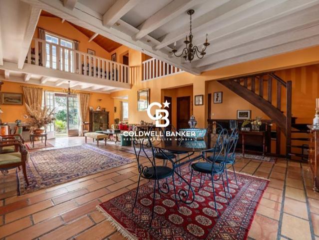 Pyla sur Mer — Grande villa basco landaise familiale sur terrain de 1 100 m², fort potentiel