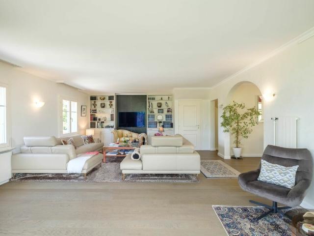 Grande villa familiale avec jardin de 3’000 m² – Grand Saconnex | dreamo. Ch