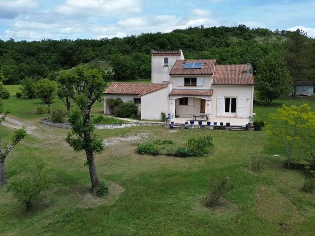 Grande villa familiale contemporaine proche de Cahors 180m² Montcuq En Quercy Blanc