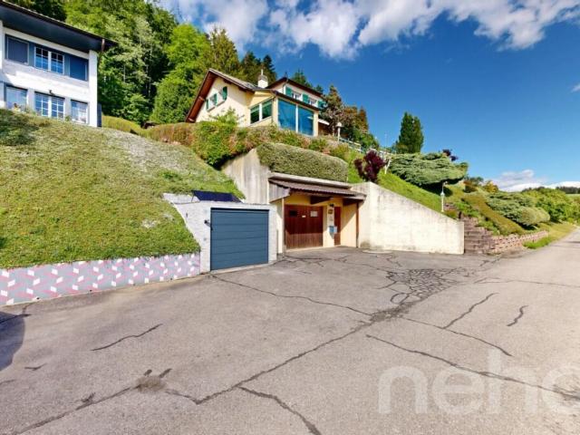 Grande villa lumineuse avec vue dégagée et parcelle de 1'205 m²