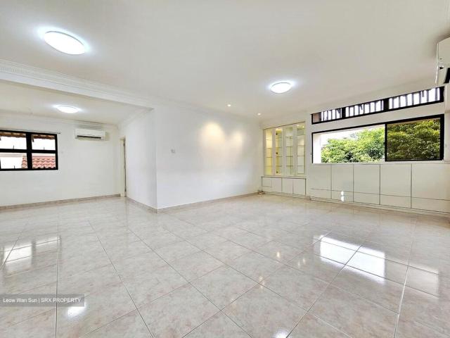 Grande Vista D28, Condominium