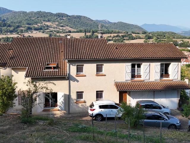 GRANDES MAISON À SAINT GIRONS