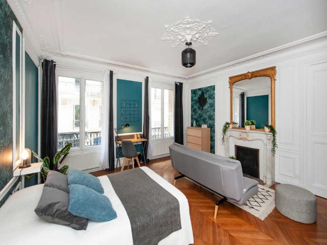 Chambre à Paris Rue Condorcet, Rochechouart