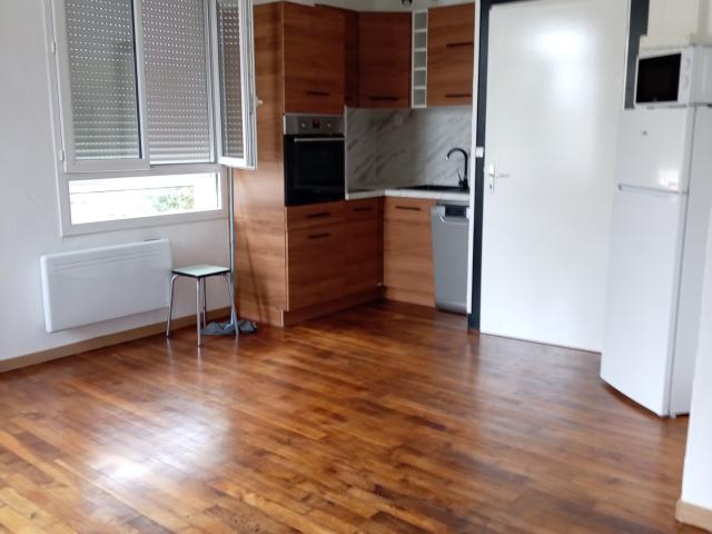Grandvilliers: appartement à louerF 2 CENTRE VILLE