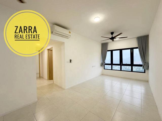 Granito Condominium 864Sqft Renovated Unfurnished 3 Carparks