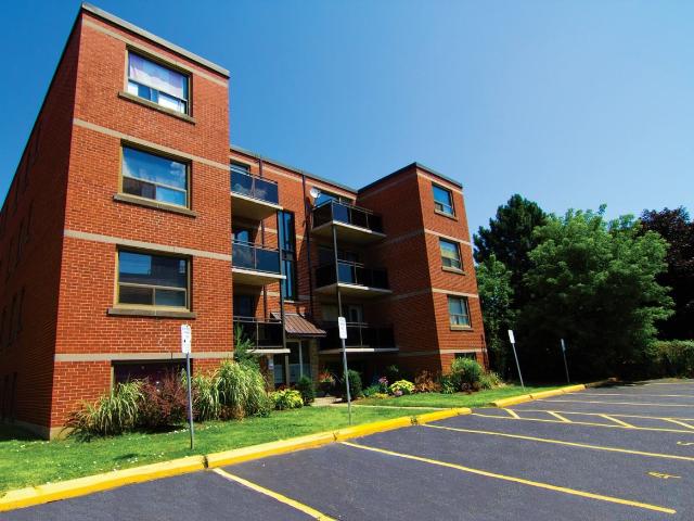 Grant & Don 1 Bedroom Apartment for Rent at 8 4 8 Grant, Hamilton, ON L9H 4L4 University Gardens