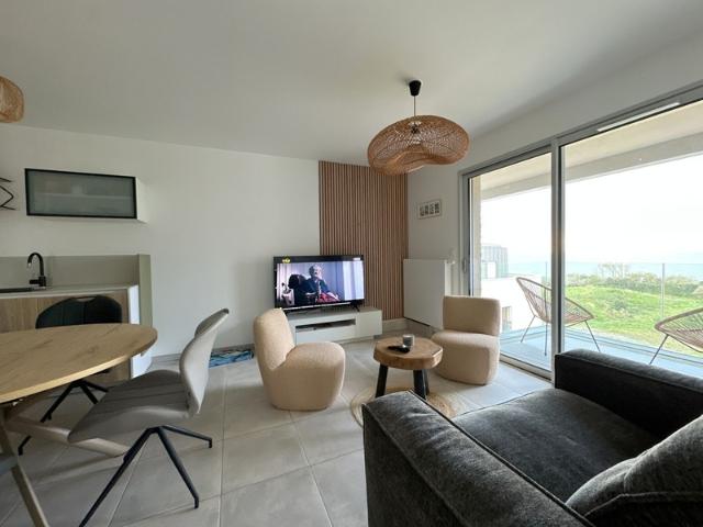 Granville, à 300 mètres de la plage d'Hacqueville, appartement T2 de 2022 avec superbe vue !