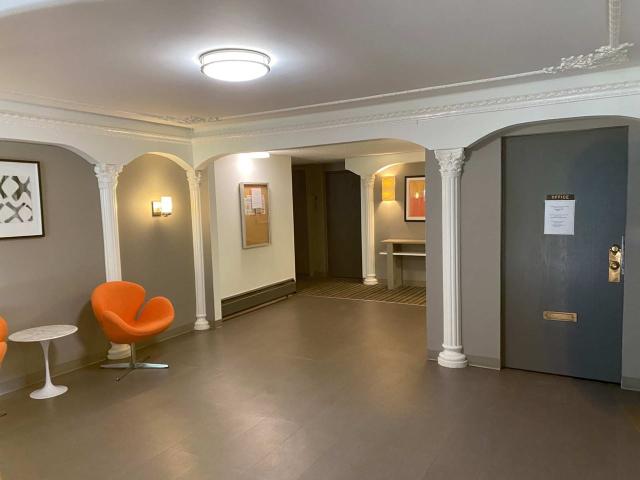 Granville Manor Studio Apartment for Rent at 1715 11th Ave W, Vancouver, BC V6J 2C2 Fairview