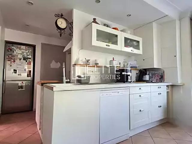 Grasse 06130 Achat / Vente appartement 3 pièces t3 au dernier étage