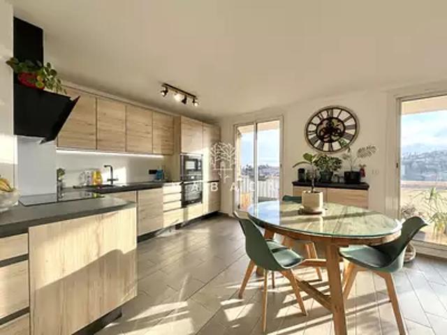 Grasse 06130 Achat / Vente appartement 4 pièces t4 terrasse parking