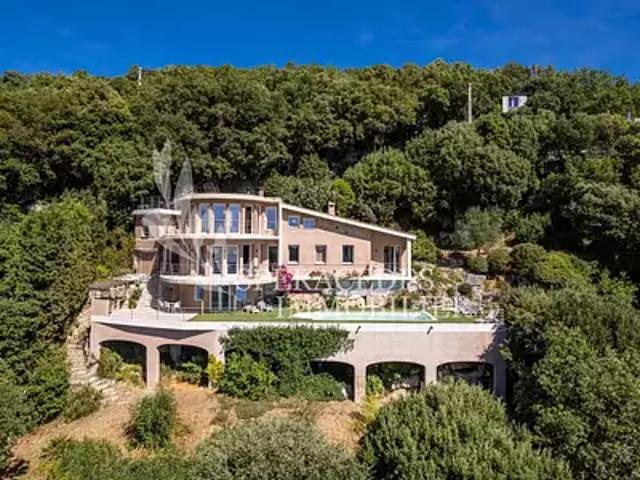 Grasse 06130 Achat / Vente maison 6 pièces t6 piscine