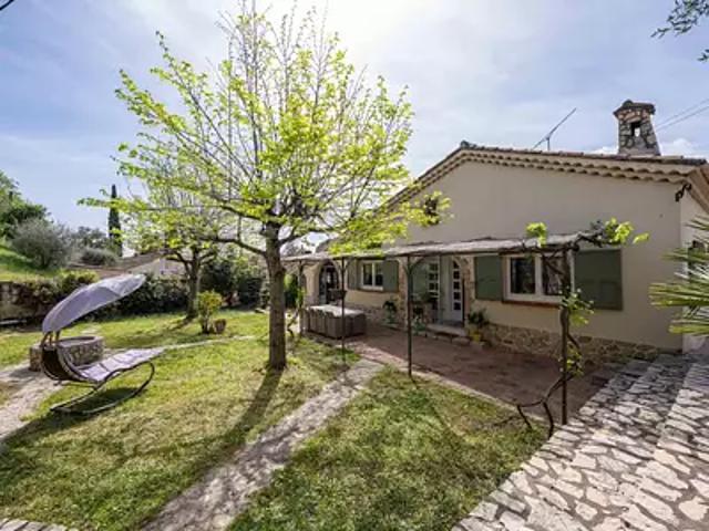 Grasse 06130 Achat / Vente maison 6 pièces t6 terrasse balcon