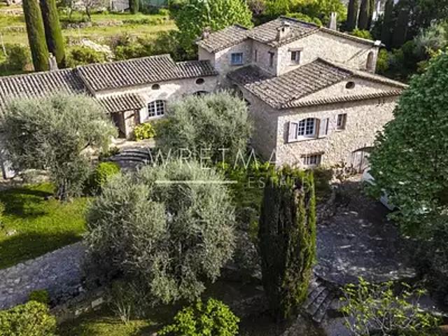 Grasse 06130 Achat / Vente maison 7 pièces t7 piscine