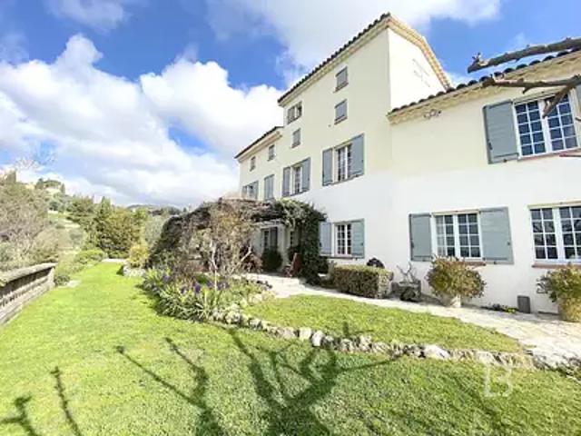 Grasse 06130 Achat / Vente maison 9 pièces t9 piscine terrasse