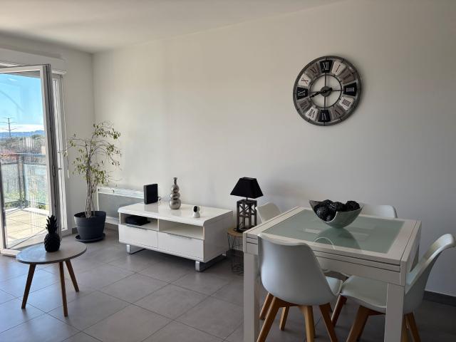 GRASSE Appartement meublé 3 pièces avec balcon