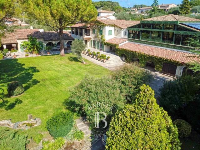 Grasse Élégante propriété avec maison de gardien