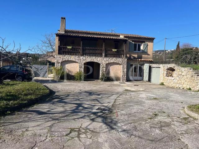 Grasse St Antoine appartement F3 à vendre