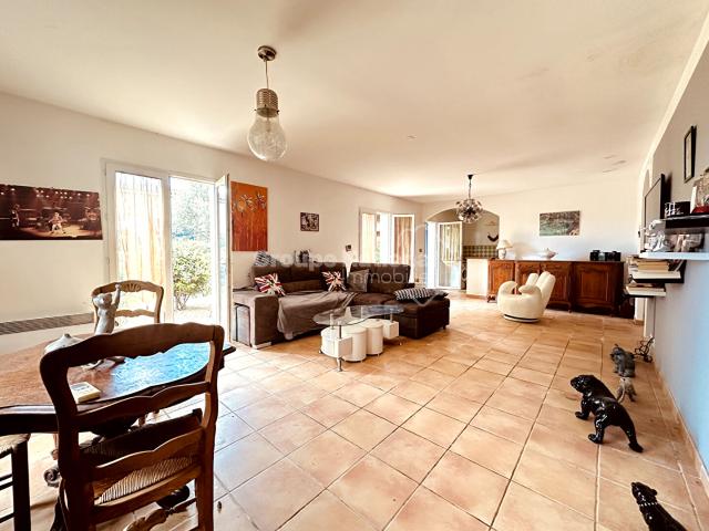 GRASSE St ANTOINE Maison de plain pied individuelle 3 pièces 88m2