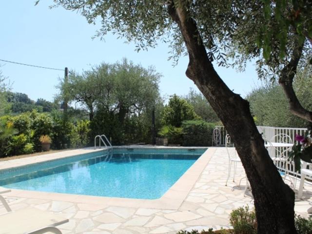 GRASSE St François, belle villa 5 Pièces en excellent état