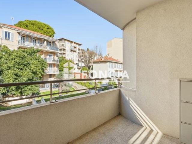 Grasse residence recente 2012