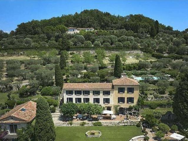 Grasse Wundervolles Anwesen in den Hügeln von Grasse mit spektakulärem Panoramablick auf das Meer