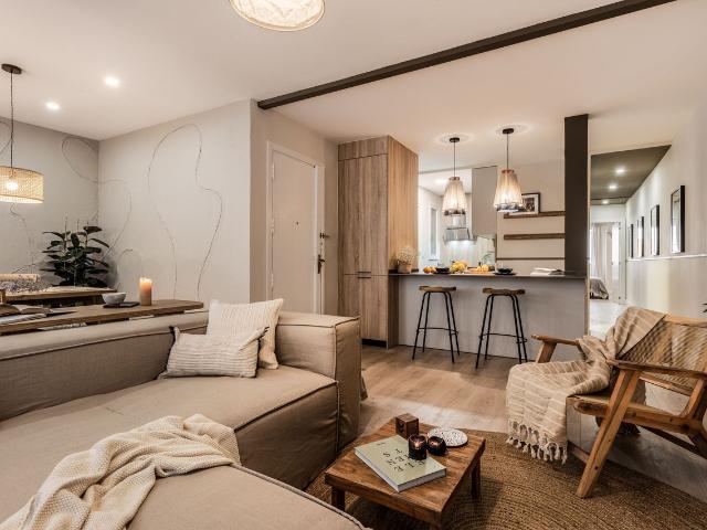 Grassland Inspired 3 Bedroom Apartment with Vast Private Terrace in Trafalgar, Madrid Amsterdam Apartments for Rent