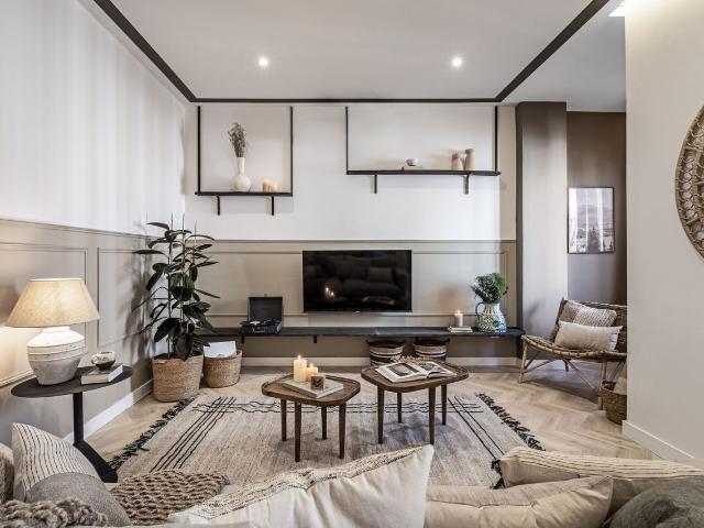 Grassland Themed 4 Bedroom Apartment with 3 Ensuites and Dedicated Workspaces, Madrid Amsterdam Apartments for Rent