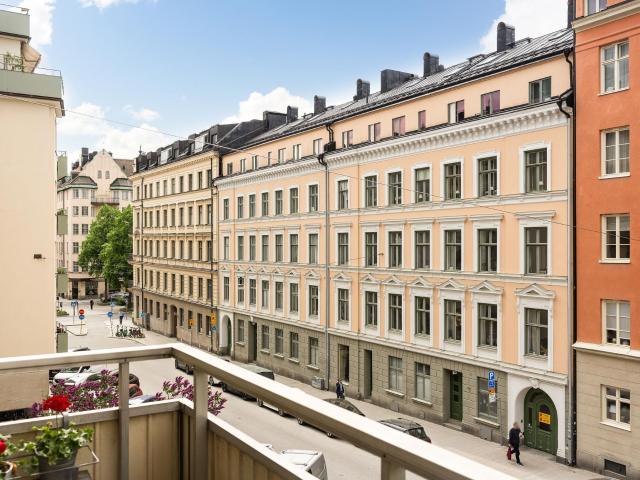 Grev Turegatan 64