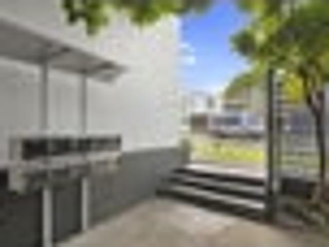 Grey Lynn, 3 bedrooms, $720 pw