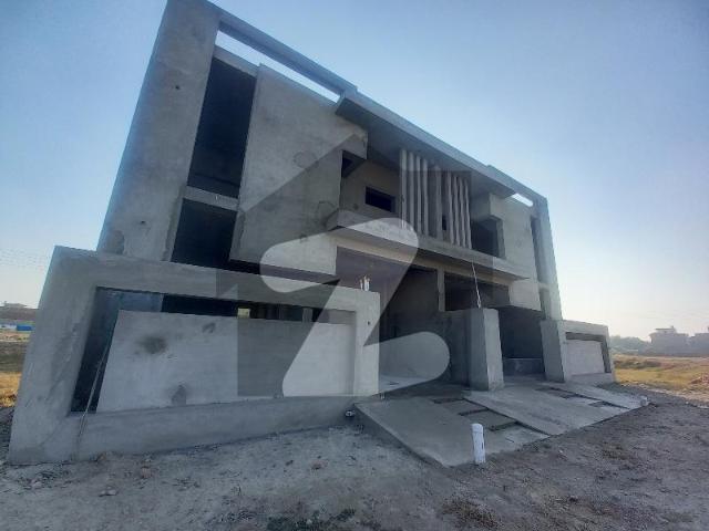Grey Structure 5 Marla House Available In Central Park Block D For Sale Central Park Block D