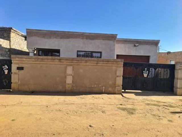 great 2 bedroom home plus a garage!