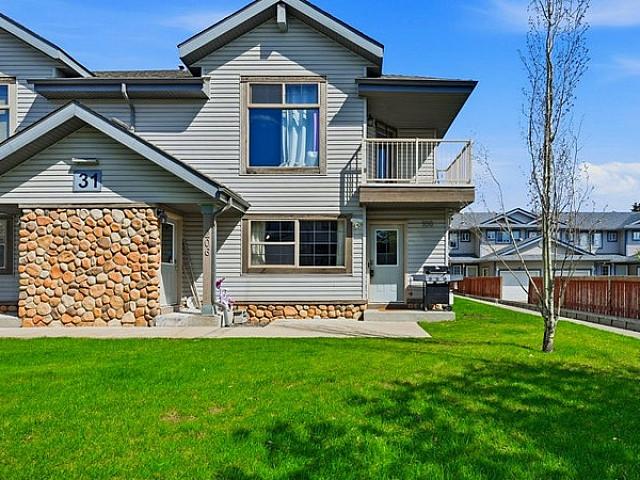 Great Townhouse In Evergreen