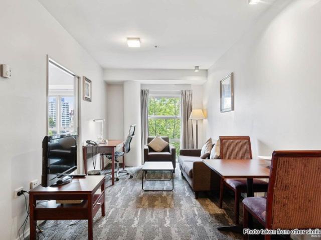 Great Value! Penthouse Corner 2 Bedroom Home
