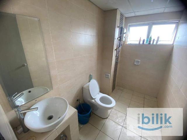 Great View Big Balcony Room Walk to MRT Kota Damansara & SegiWeekly Cleaning & Free Wifi