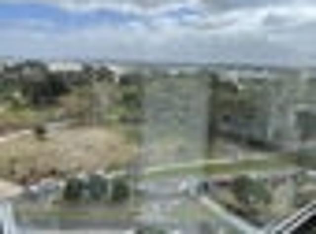 Great Views in central Manukau city location