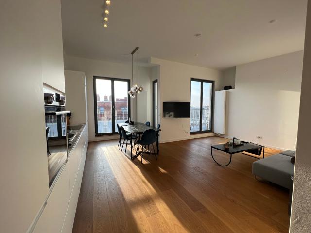 Great & bright apartment with big rooftop terrace