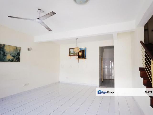 Great Community. Near Parks, Schools, Shops, Garden, Gated Guard