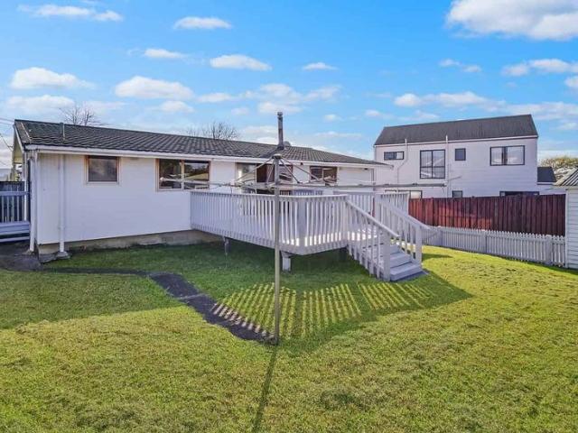 GREAT FAMILY LIVING GLEN EDEN