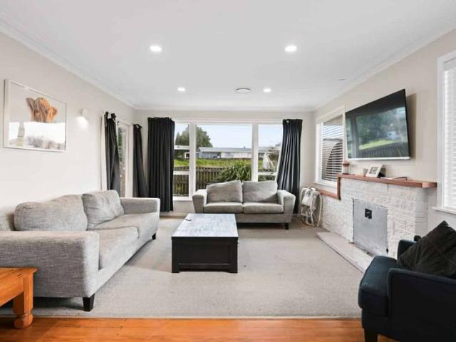 Great Family Living in Glenview